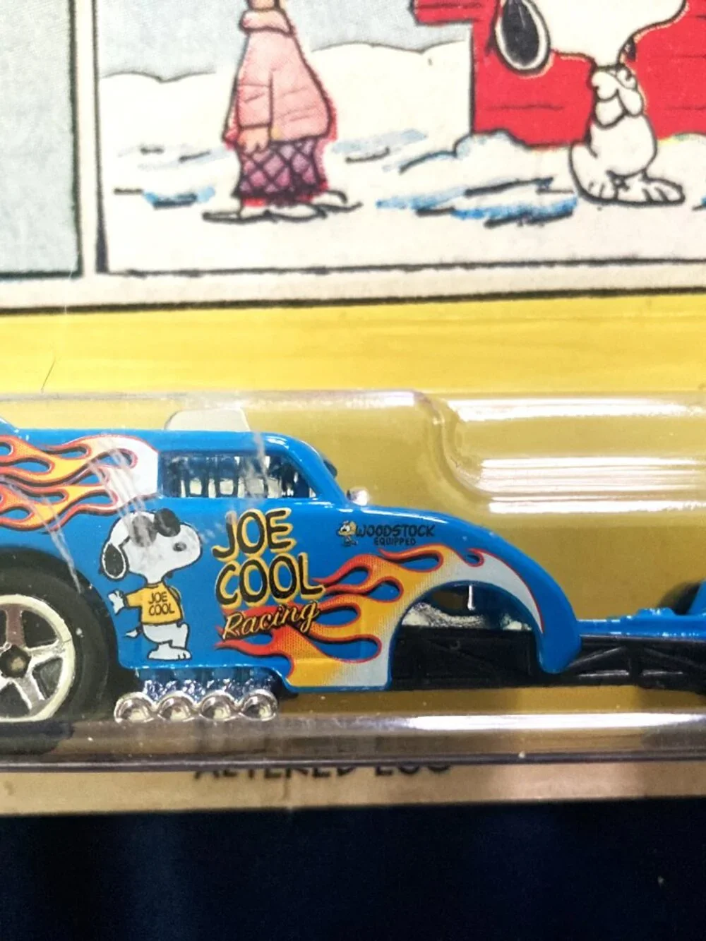 2017 Hot Wheels Altered Ego Blue Snoopy Peanuts 2/6 DWF04